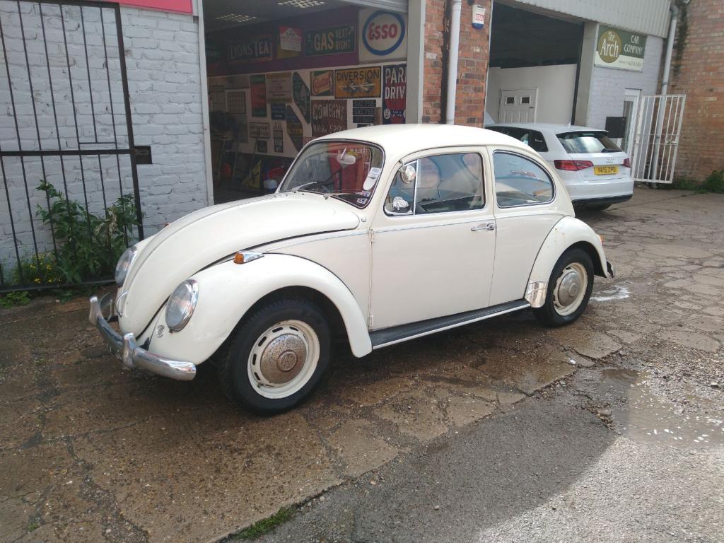 View VOLKSWAGEN BEETLE 1300