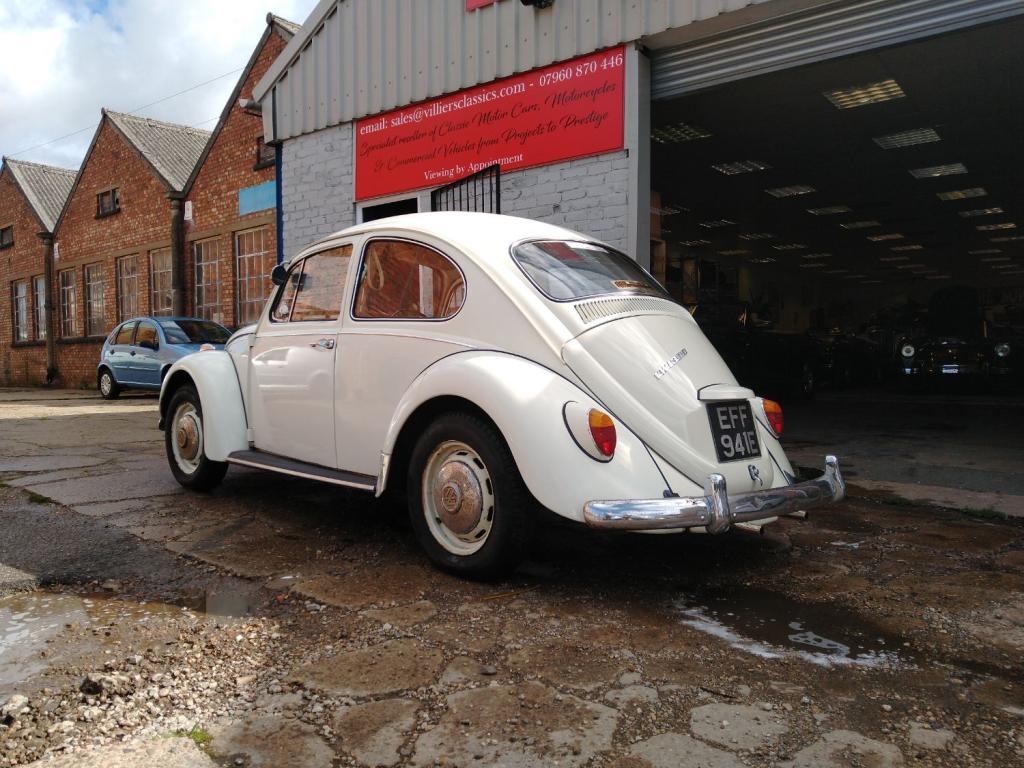 VOLKSWAGEN BEETLE
