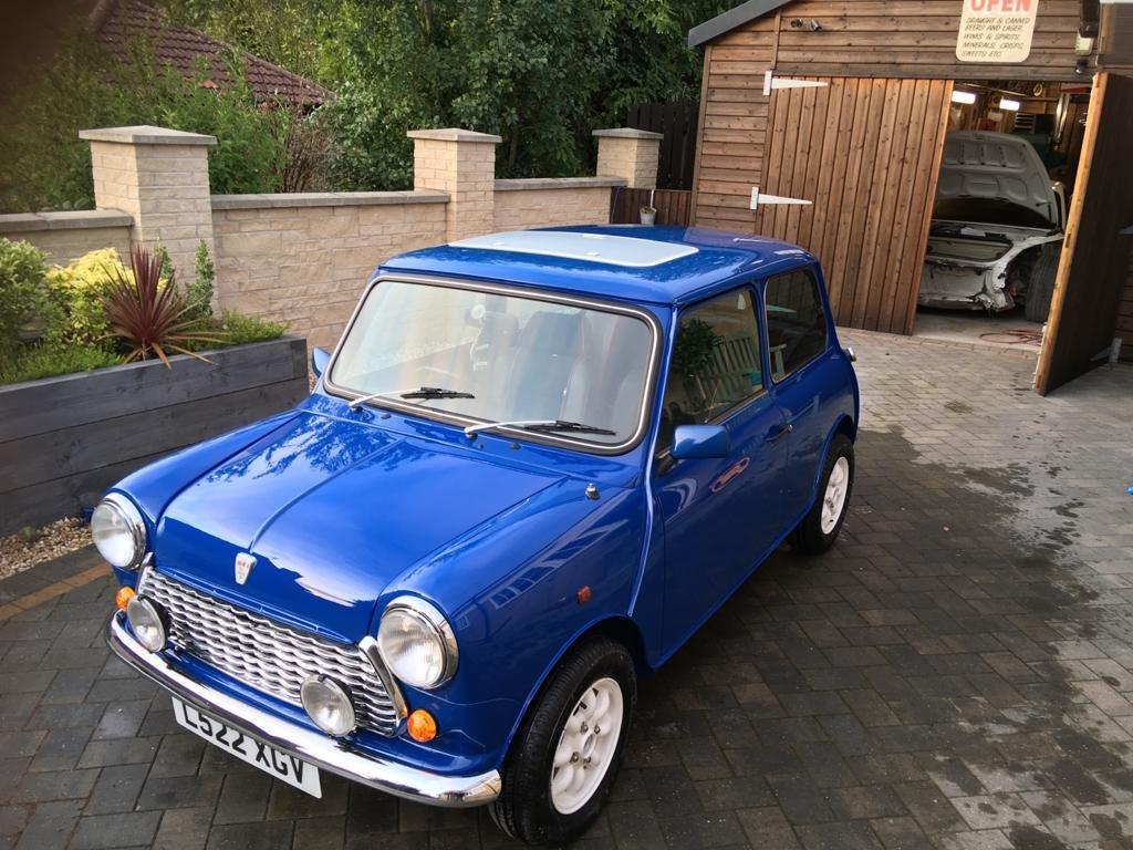 AUSTIN MINI