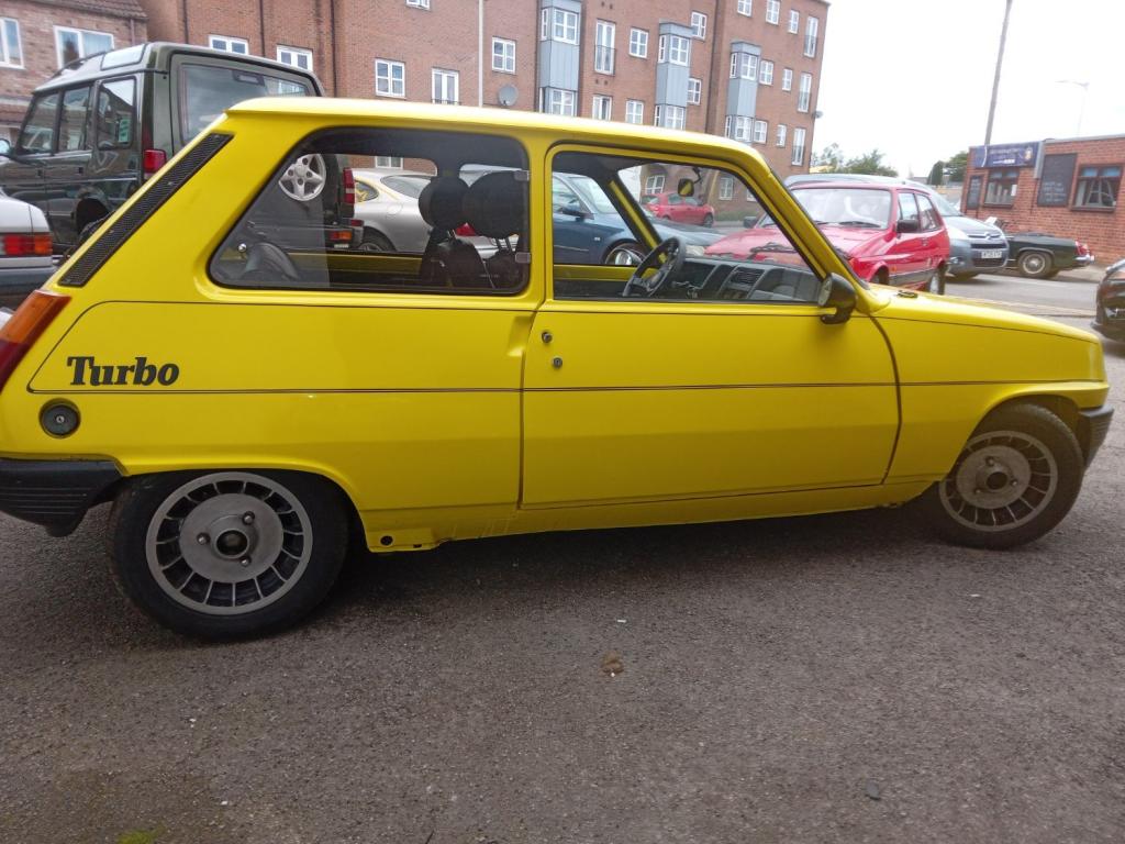 RENAULT 5