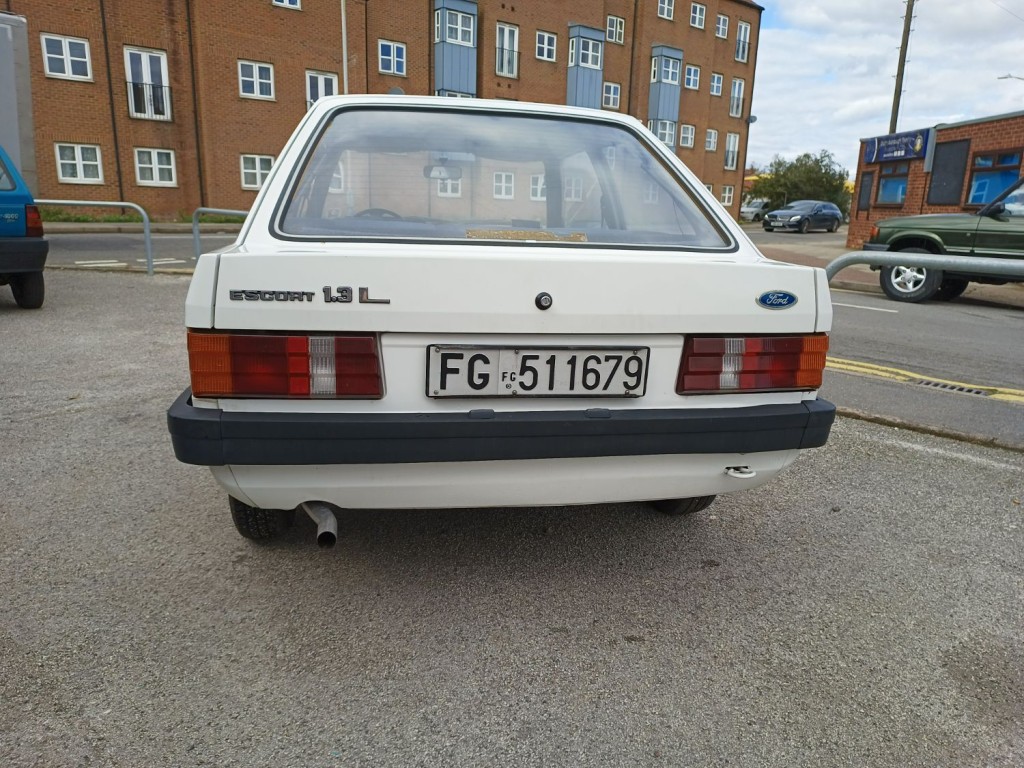 FORD ESCORT