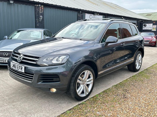 VOLKSWAGEN TOUAREG