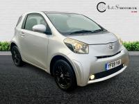 TOYOTA IQ