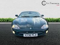 JAGUAR XK8