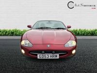 JAGUAR XK8