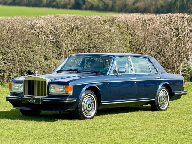 ROLLS-ROYCE SILVER SPUR