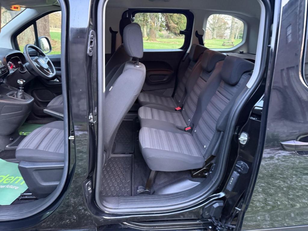 VAUXHALL COMBO LIFE