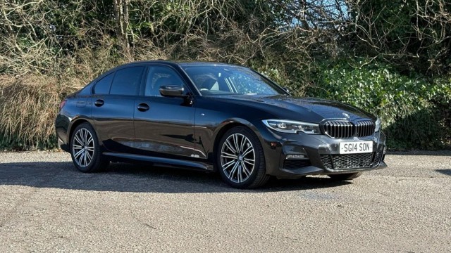 BMW 3 SERIES