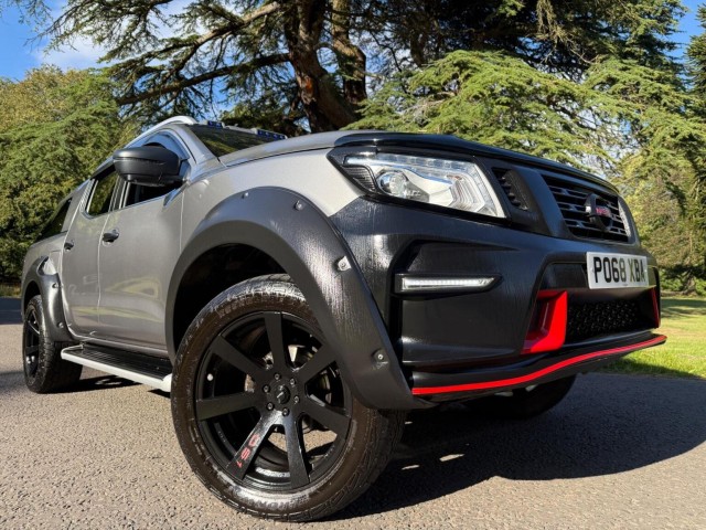 NISSAN NAVARA