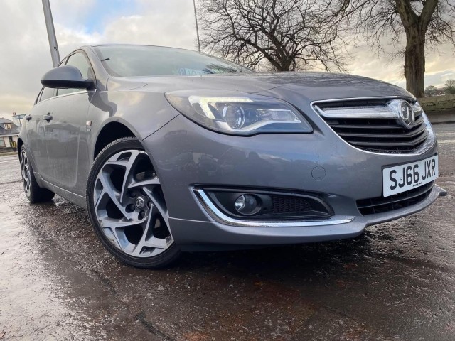 VAUXHALL INSIGNIA