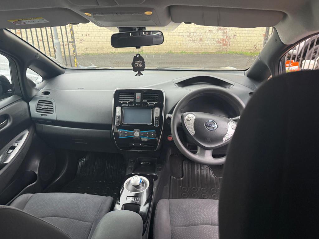NISSAN LEAF