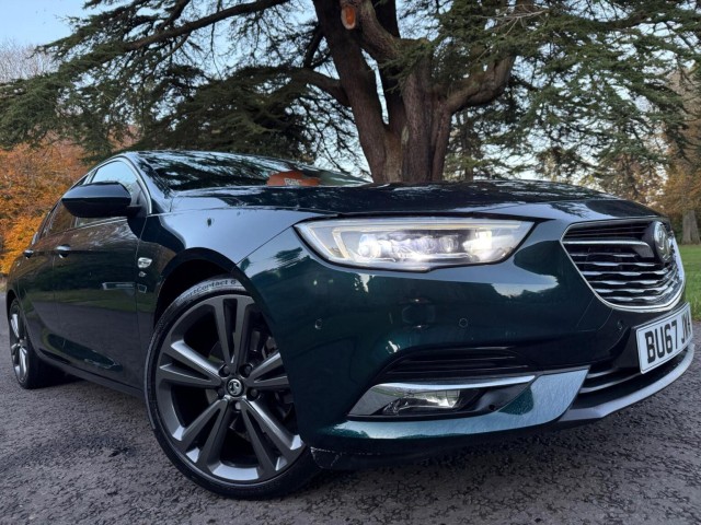 VAUXHALL INSIGNIA