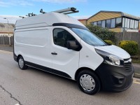 VAUXHALL VIVARO