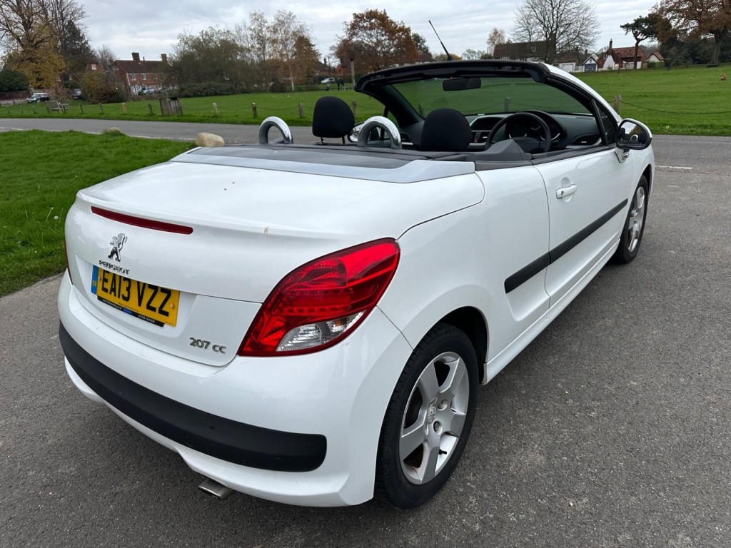 PEUGEOT 207 CC