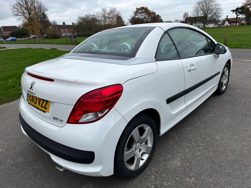 PEUGEOT 207 CC