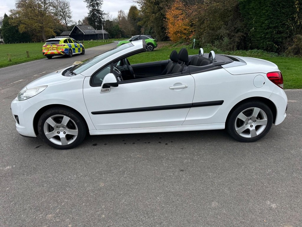 PEUGEOT 207 CC