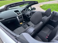 PEUGEOT 207 CC