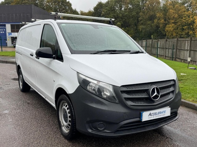 MERCEDES-BENZ EVITO 114 e 41kWh Pure Auto FWD L2 5dr (LWB) (2019/69)