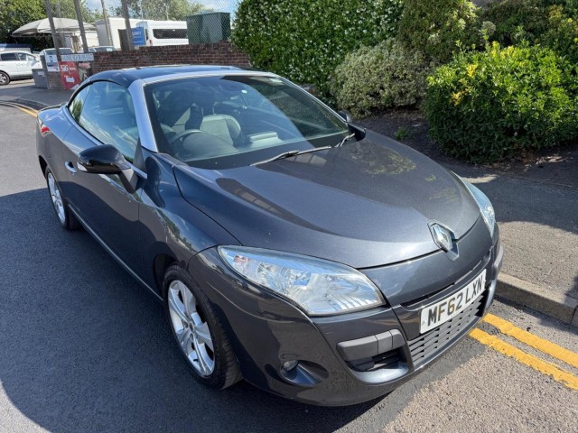 RENAULT MEGANE 1.9 dCi Dynamique TomTom Euro 5 2dr (2012/62)