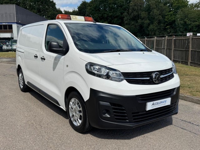 VAUXHALL VIVARO 2.0 Turbo D 3100 Dynamic L1 H1 Euro 6 (s/s) 6dr (2021/21)
