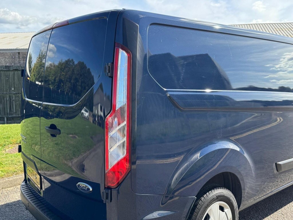 FORD TRANSIT CUSTOM