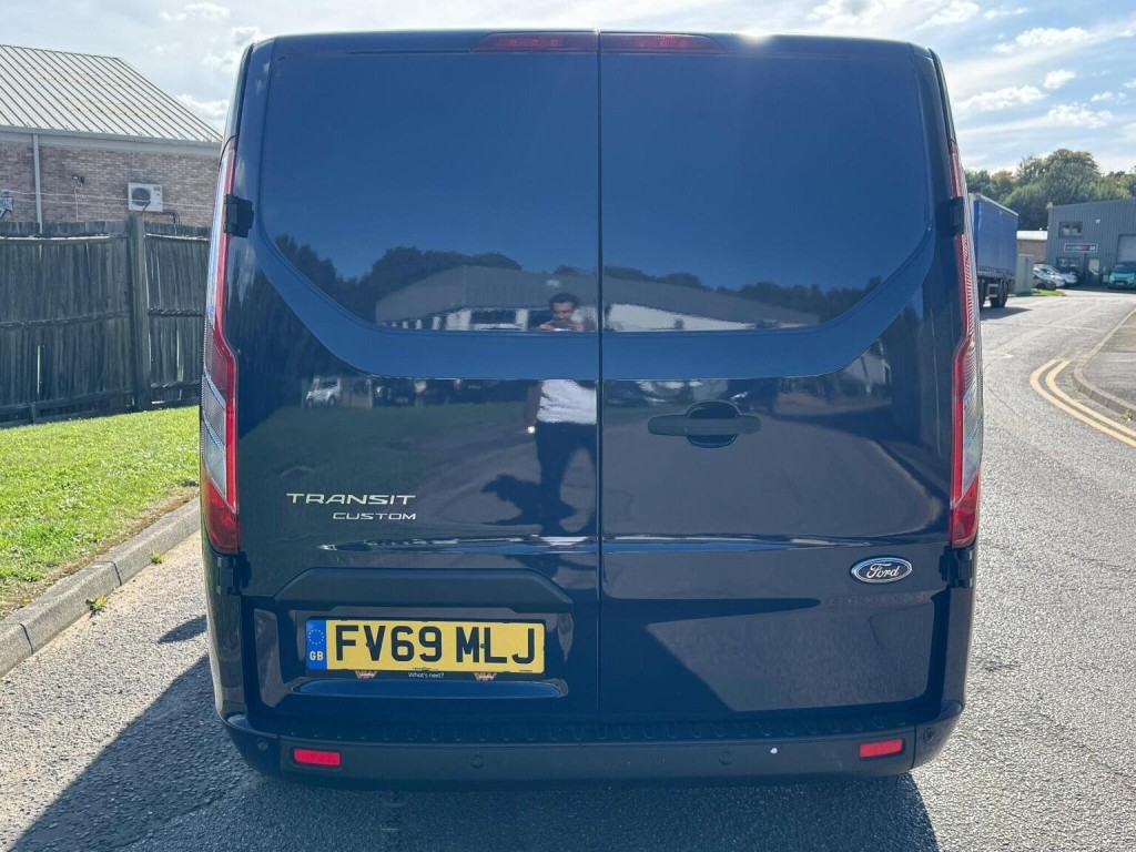 FORD TRANSIT CUSTOM