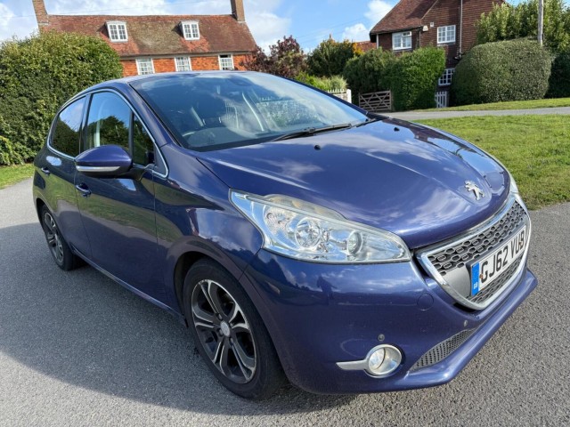 PEUGEOT 208 1.6 e-HDi Allure Euro 5 (s/s) 5dr (2012/62)