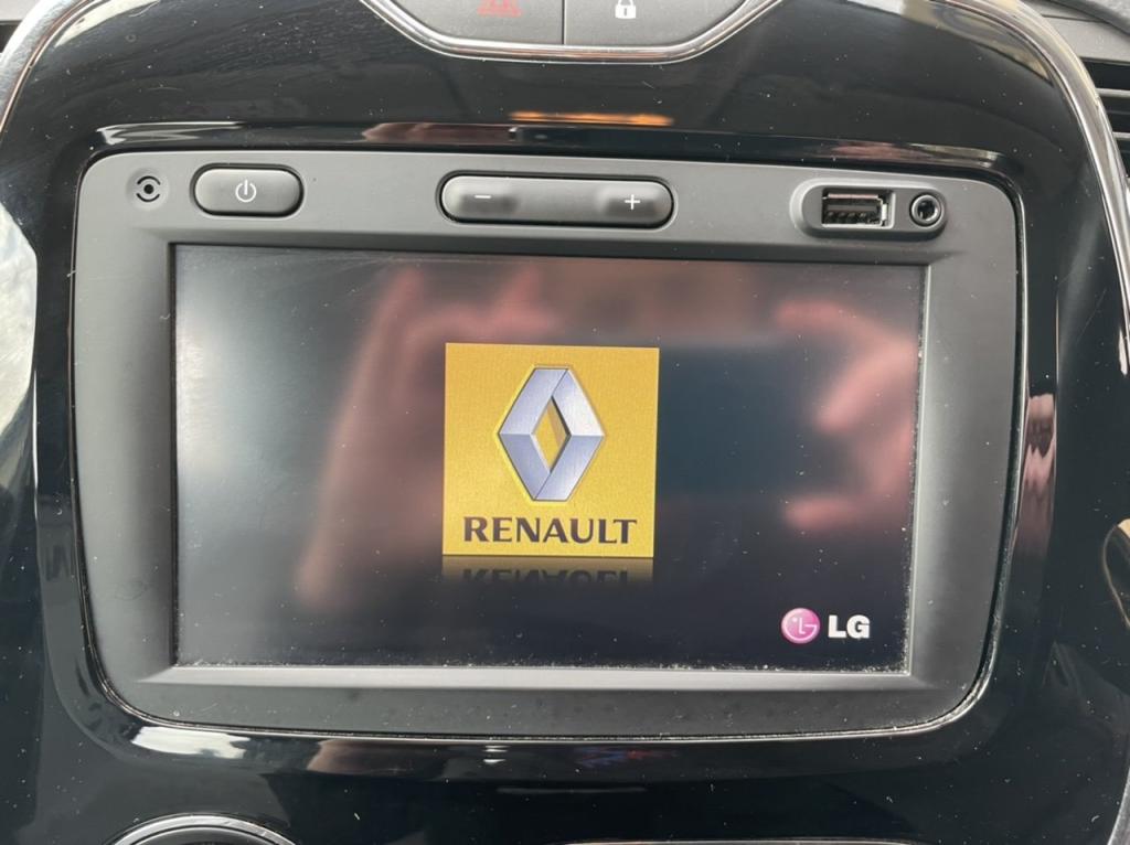 RENAULT CAPTUR