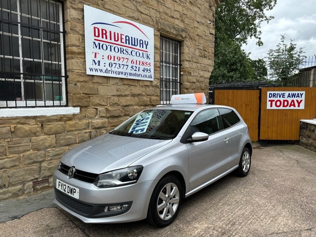 VOLKSWAGEN POLO