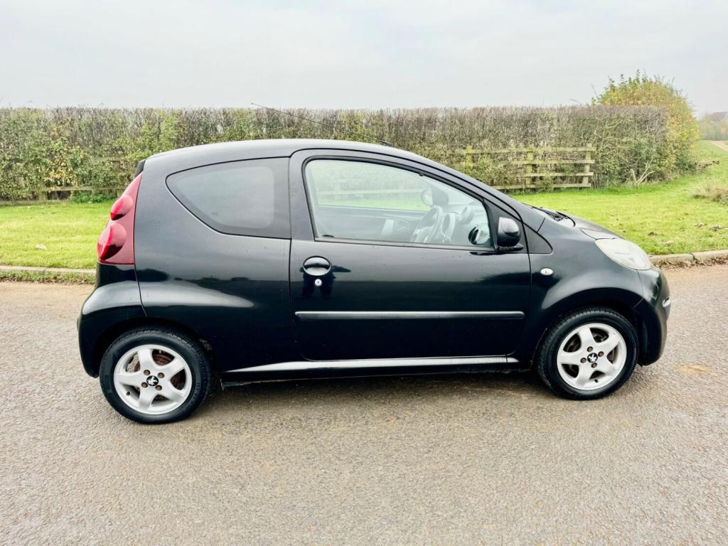 PEUGEOT 107