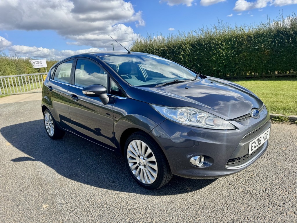 FORD FIESTA 1.4 Titanium