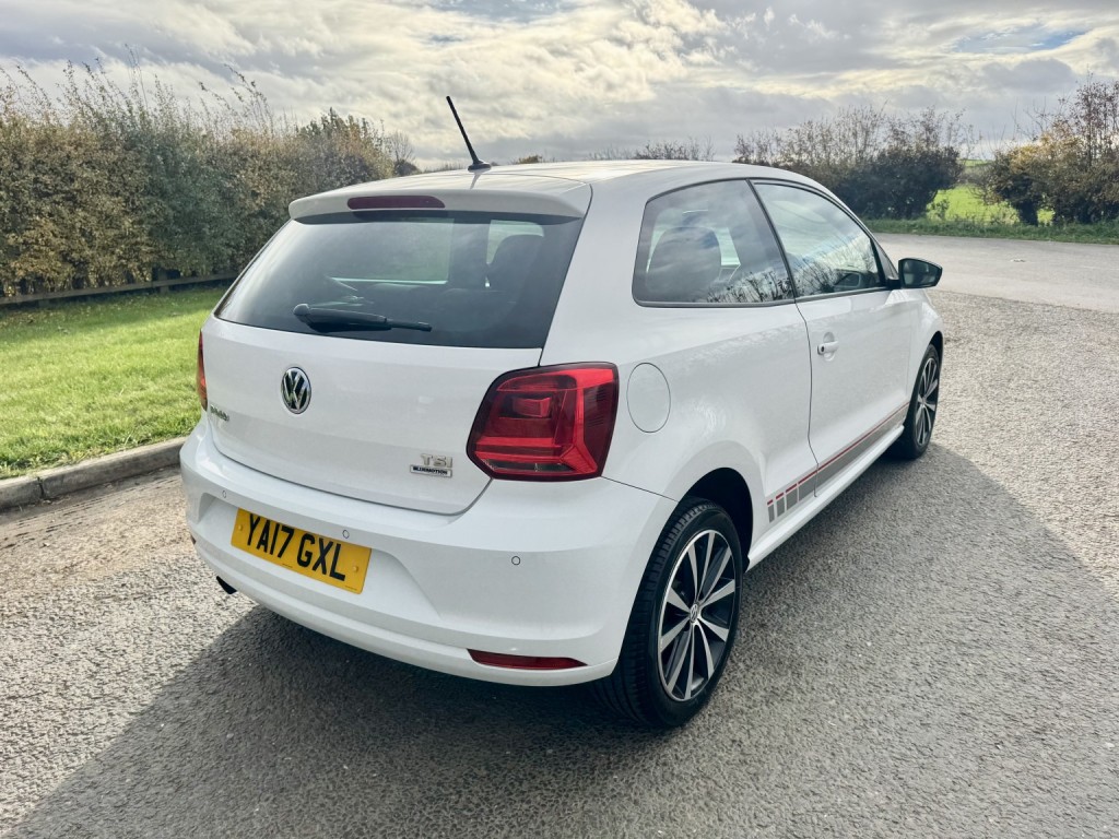 View VOLKSWAGEN POLO 1.2 TSI BlueMotion Tech beats