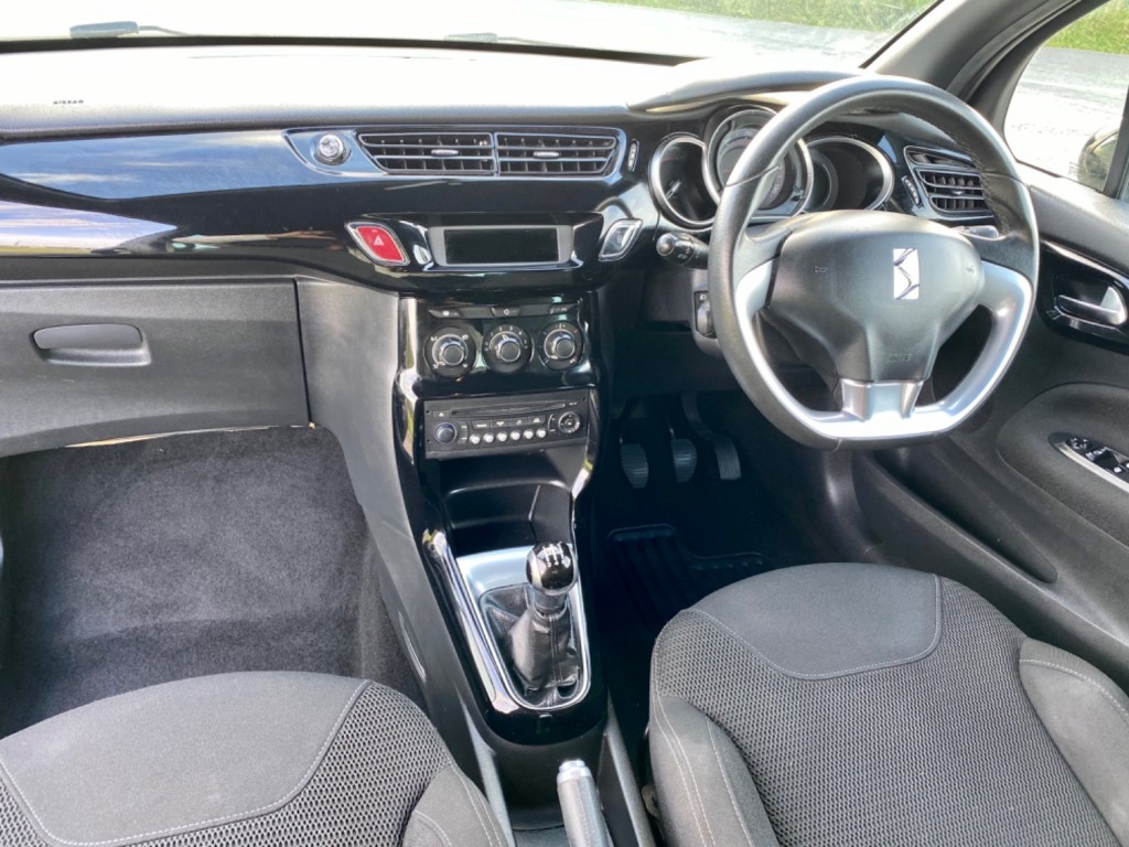 View CITROEN DS3 E-HDI DSTYLE,