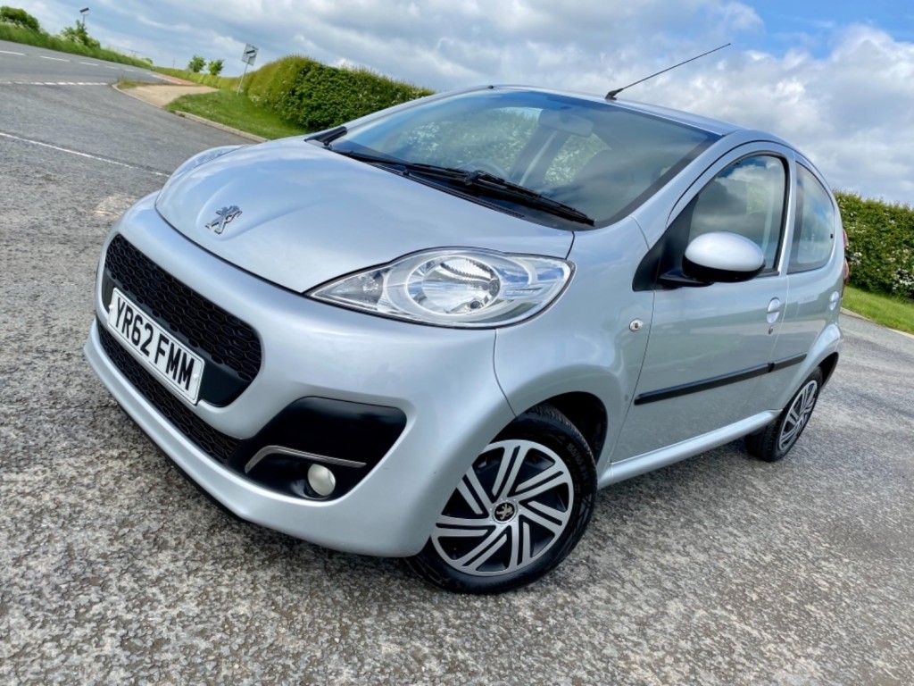 View PEUGEOT 107 ACTIVE