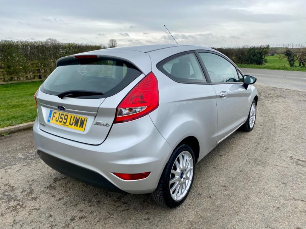 View FORD FIESTA STYLE