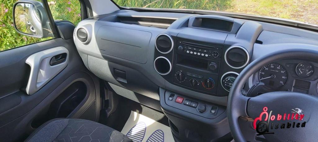 PEUGEOT PARTNER