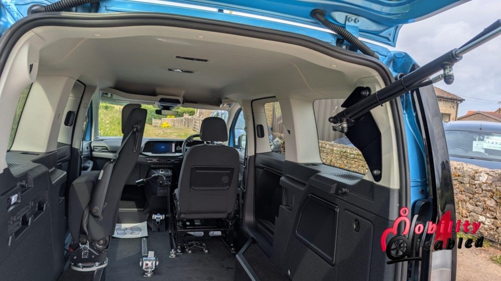 FORD GRAND TOURNEO CONNECT