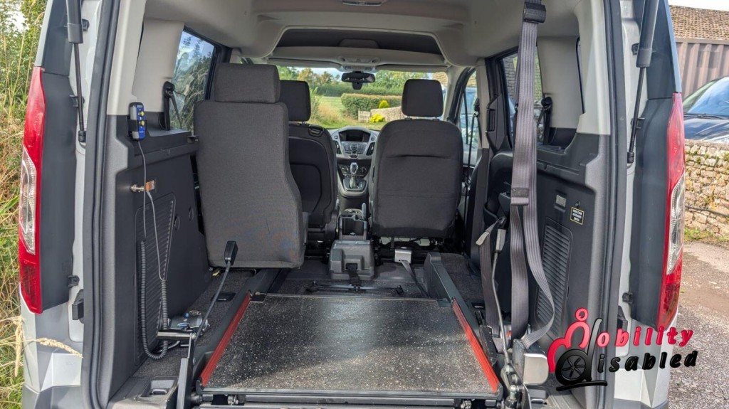 FORD TOURNEO CONNECT