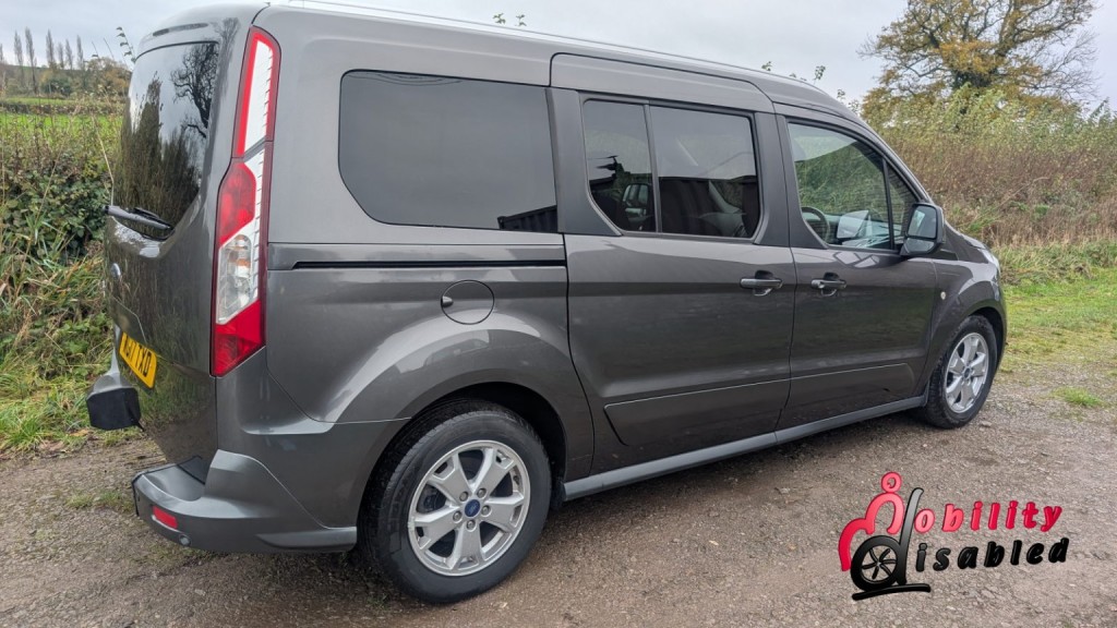 FORD GRAND TOURNEO CONNECT