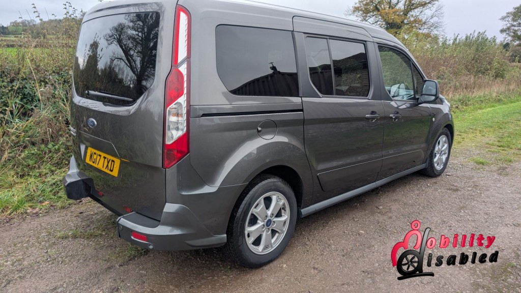 FORD GRAND TOURNEO CONNECT