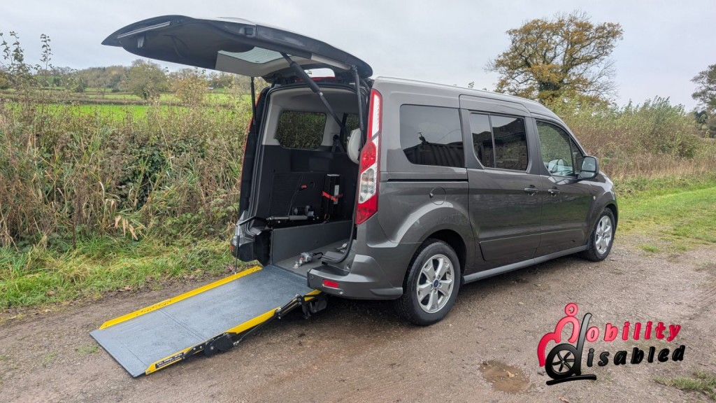 FORD GRAND TOURNEO CONNECT