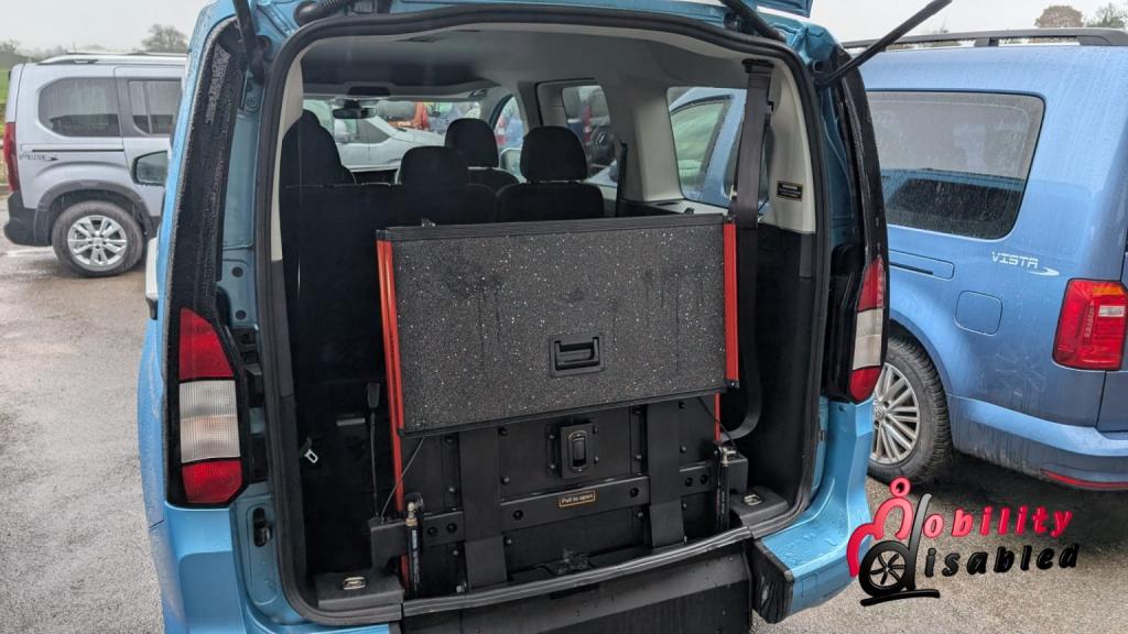 FORD GRAND TOURNEO CONNECT