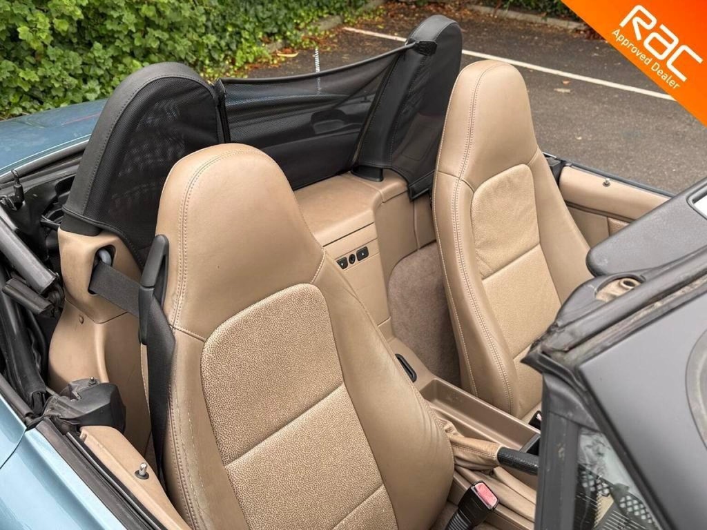 View BMW Z3 1.9i 2dr