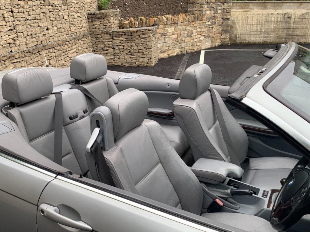 View BMW 3 SERIES 2.2 320Ci 320 SE 2dr