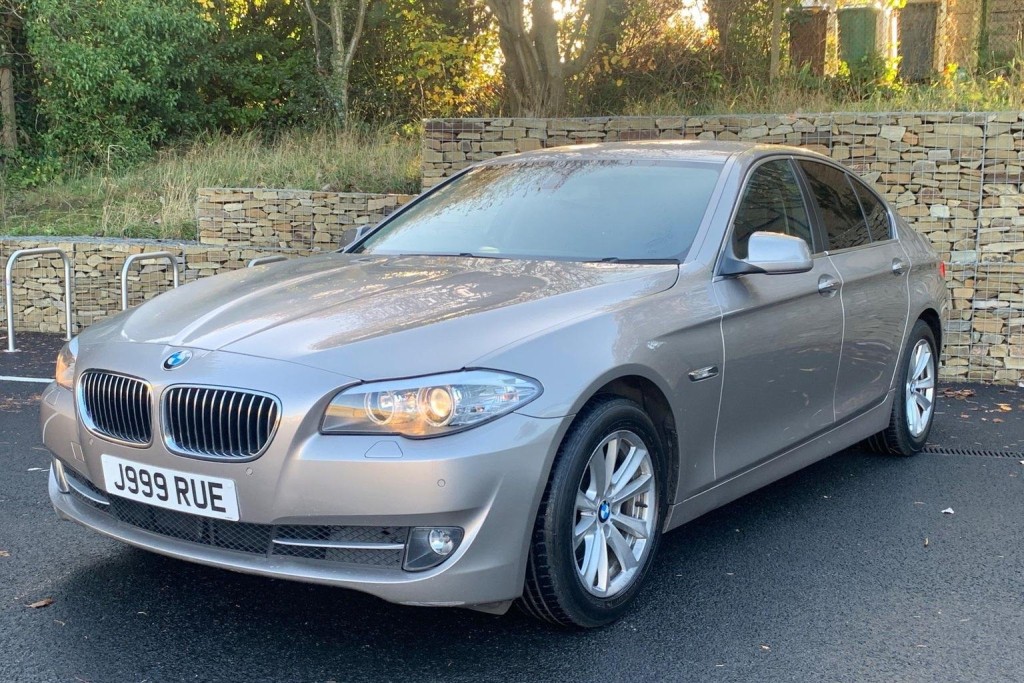 View BMW 5 SERIES 3.0 523i SE Steptronic Euro 5 4dr