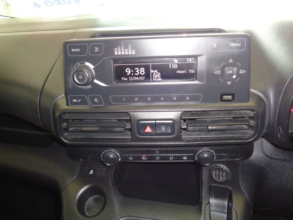 VAUXHALL COMBO 1.5 Turbo D 2300 Sportive 2020