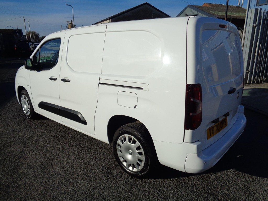 VAUXHALL COMBO 1.5 Turbo D 2300 Sportive 2020