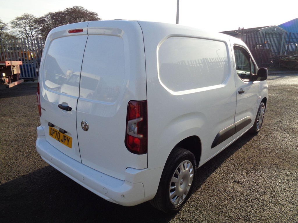 VAUXHALL COMBO 1.6 Turbo D 2300 Sportive 2020