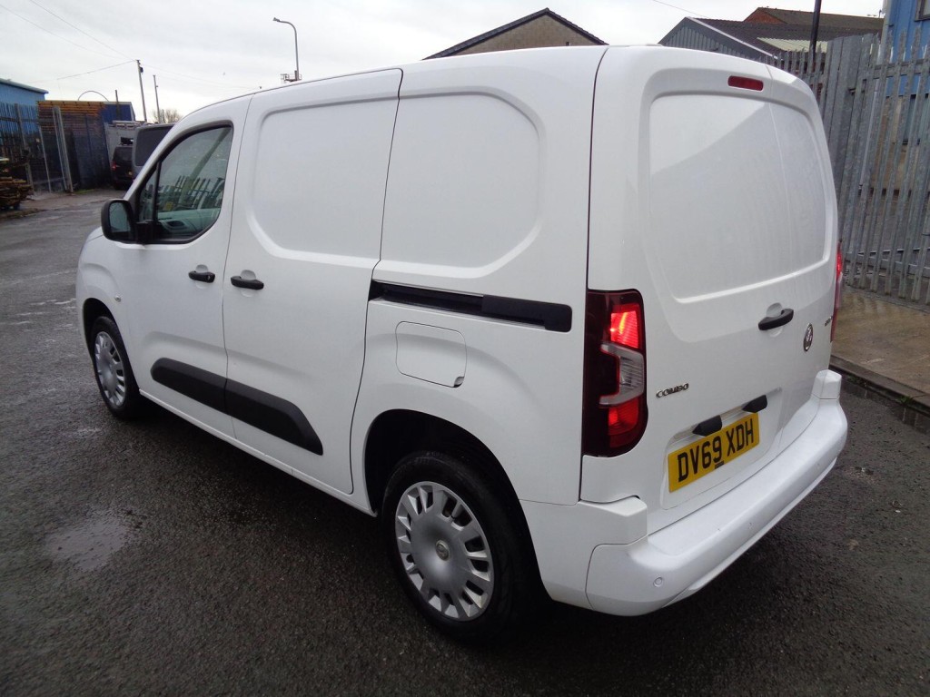 VAUXHALL COMBO 1.6 Turbo D 2300 Sportive 2019