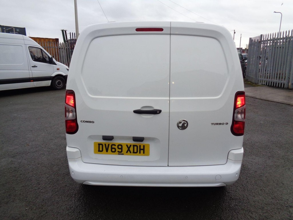 VAUXHALL COMBO 1.6 Turbo D 2300 Sportive 2019